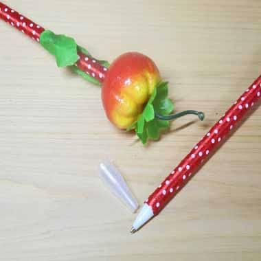 トマトグッズ 雑貨 野菜ペン でっかいトマト付き トマトグッズ 雑貨 野菜ペン でっかいトマト付き