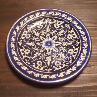 ウズベキスタン　リシタンの陶器　皿　植物模様　17.5ｃｍ　３