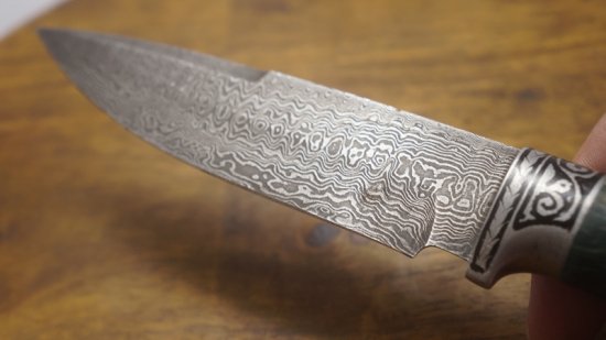 ウズベキスタン チュストのナイフ ダマスカスナイフ(柄：天然木