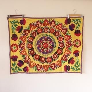 伝統刺繍スザニ(ウズベキスタン) - シルクロードキャラバン 伝統刺繍スザニ(ウズベキスタン) - シルクロードキャラバン