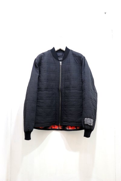<img class='new_mark_img1' src='https://img.shop-pro.jp/img/new/icons14.gif' style='border:none;display:inline;margin:0px;padding:0px;width:auto;' />SOUTH QUILTED BOMBER