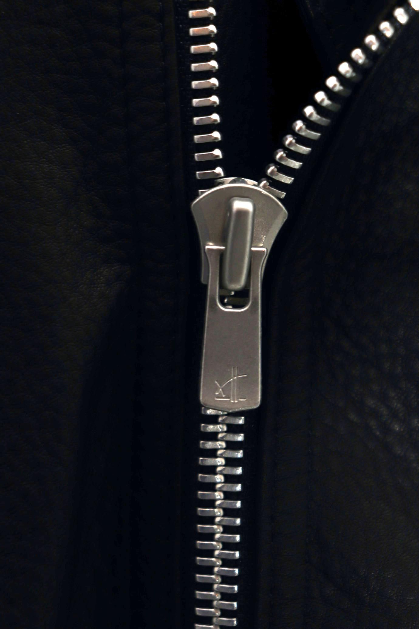 【新品タグ付き】M.U.L. レザー切返しロングジャケット 新品タグ付き】M.U.L. レザー切返しロングジャケット M.U.L