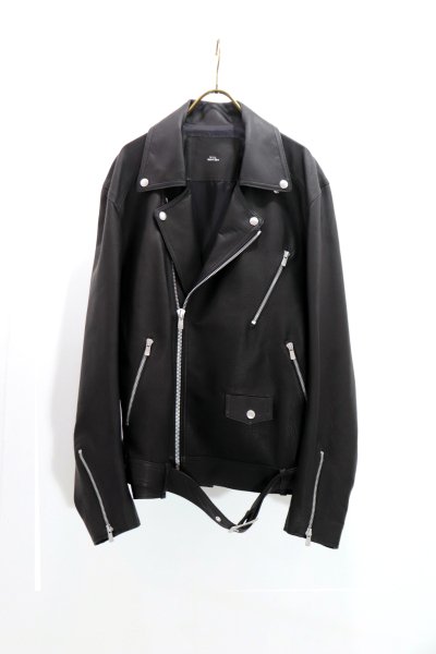 <img class='new_mark_img1' src='https://img.shop-pro.jp/img/new/icons14.gif' style='border:none;display:inline;margin:0px;padding:0px;width:auto;' />LEATHER RIDERS JACKET