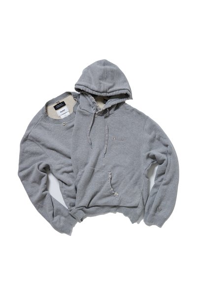 <img class='new_mark_img1' src='https://img.shop-pro.jp/img/new/icons14.gif' style='border:none;display:inline;margin:0px;padding:0px;width:auto;' />AI IMAGE GENERATION MISTAKE HOODIE <br>(GREY)