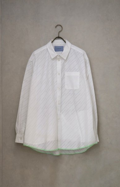 <img class='new_mark_img1' src='https://img.shop-pro.jp/img/new/icons14.gif' style='border:none;display:inline;margin:0px;padding:0px;width:auto;' />METEOR LASER CUT SHIRT<br>(WHITE)