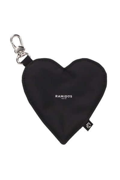 <img class='new_mark_img1' src='https://img.shop-pro.jp/img/new/icons14.gif' style='border:none;display:inline;margin:0px;padding:0px;width:auto;' />x RAMIDUS Heart Pouch