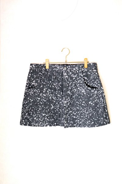 <img class='new_mark_img1' src='https://img.shop-pro.jp/img/new/icons14.gif' style='border:none;display:inline;margin:0px;padding:0px;width:auto;' />Work Skirt (Galactic Black)