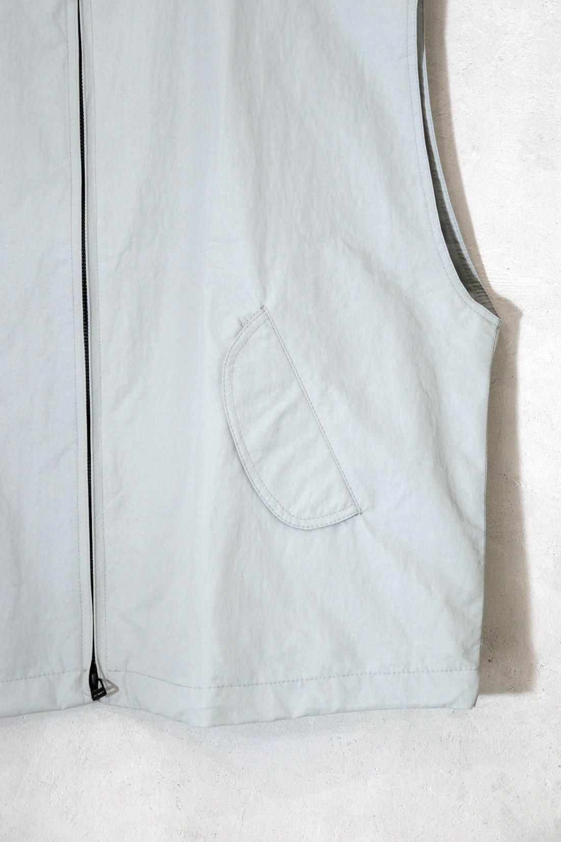 Nothing Vest | ノーカラーのベスト - 【fever】ONLINE STORE