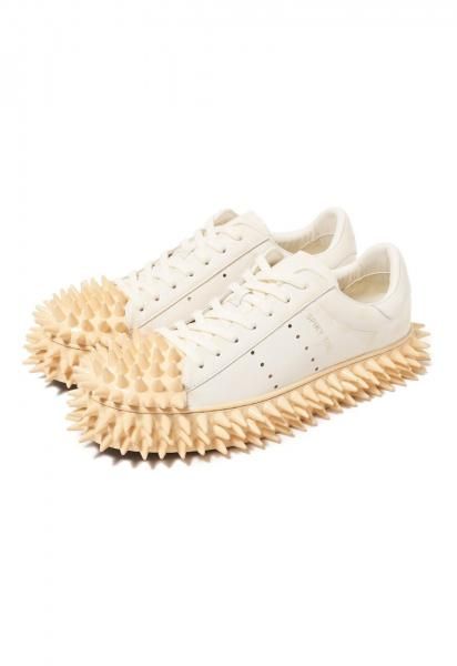<img class='new_mark_img1' src='https://img.shop-pro.jp/img/new/icons14.gif' style='border:none;display:inline;margin:0px;padding:0px;width:auto;' />SPIKY LEATHER SNEAKER<br>(WHITE)