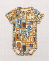 <img class='new_mark_img1' src='https://img.shop-pro.jp/img/new/icons14.gif' style='border:none;display:inline;margin:0px;padding:0px;width:auto;' />Misha and Puff Short Sleeve Lap Onesie Marigold Collection