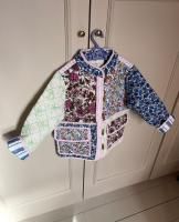 <img class='new_mark_img1' src='https://img.shop-pro.jp/img/new/icons14.gif' style='border:none;display:inline;margin:0px;padding:0px;width:auto;' />SISSEL EDELBO ADRIANE MINI JACKET-PISTACHIO FLOWER