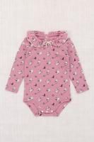 <img class='new_mark_img1' src='https://img.shop-pro.jp/img/new/icons14.gif' style='border:none;display:inline;margin:0px;padding:0px;width:auto;' />Misha and Puff Baby Pattie Onesie Antique Rose Cat & Mouse