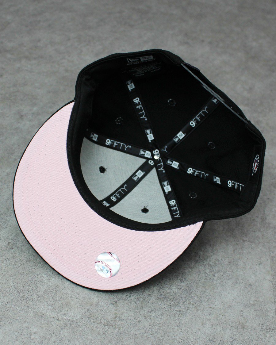 New Era New York Yankees 'Pink Drip Logo' 9FIFTY Snapback Black