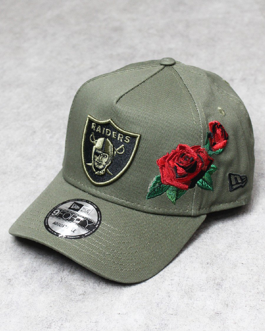 New Era Las Vegas Raiders Rose Hit 9FORTY A-Frame Snapback Wheat/Black