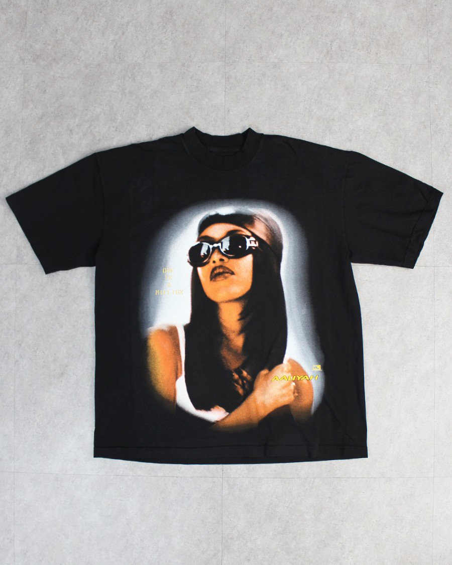 Aaliyah One In A Million Portrait T-Shirt - Black