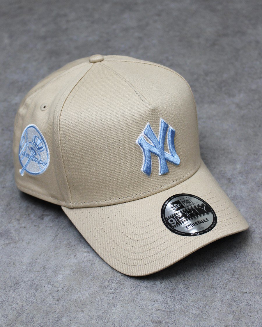 New Era New York Yankees 9Forty A-Frame Snapback Cap - Beige/Sky