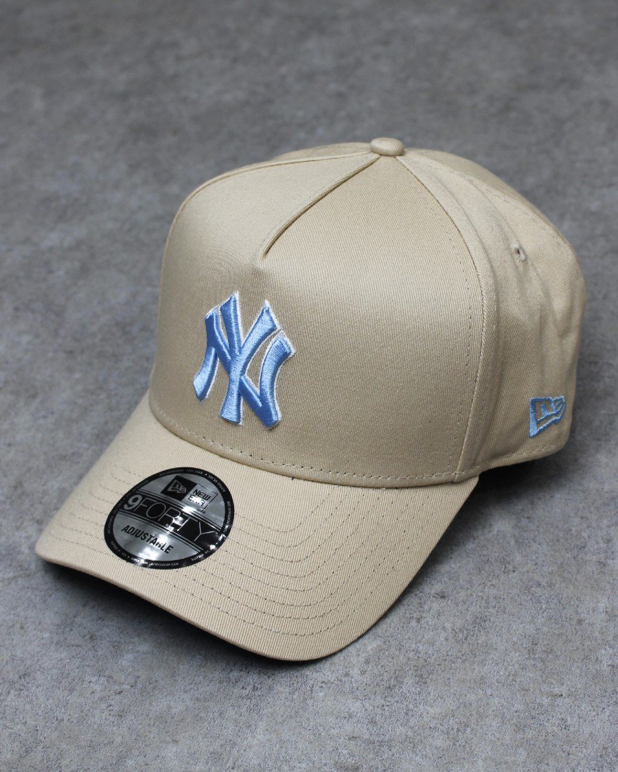 New Era New York Yankees 9Forty A-Frame Snapback Cap - Beige/Sky