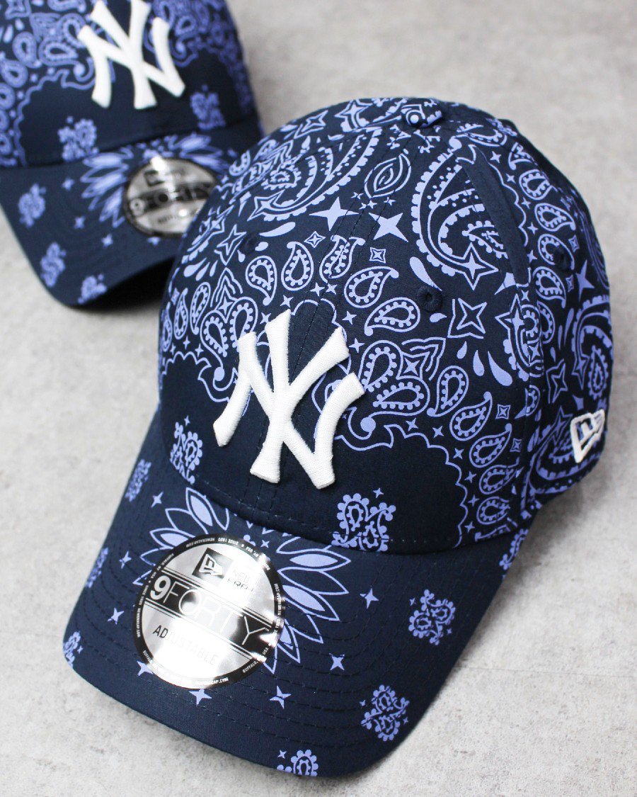 New Era New York Yankees 9Forty Paisley Strapback Cap - Navy
