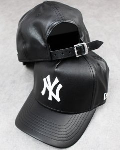 New Era New York Yankees 9Forty K-Frame PU Leather Cap - Black