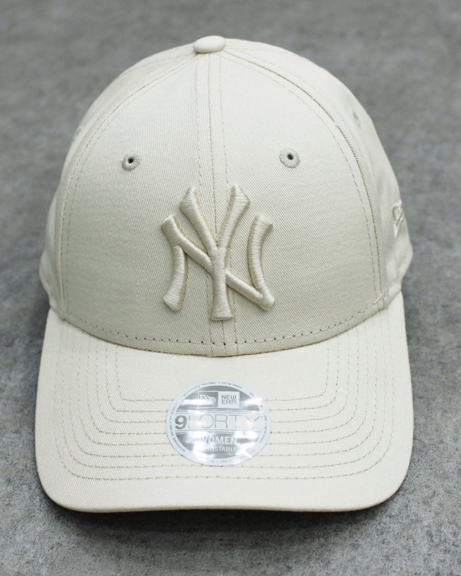 New Era New York Yankees 9Forty Strapback Cap Tonal - Women