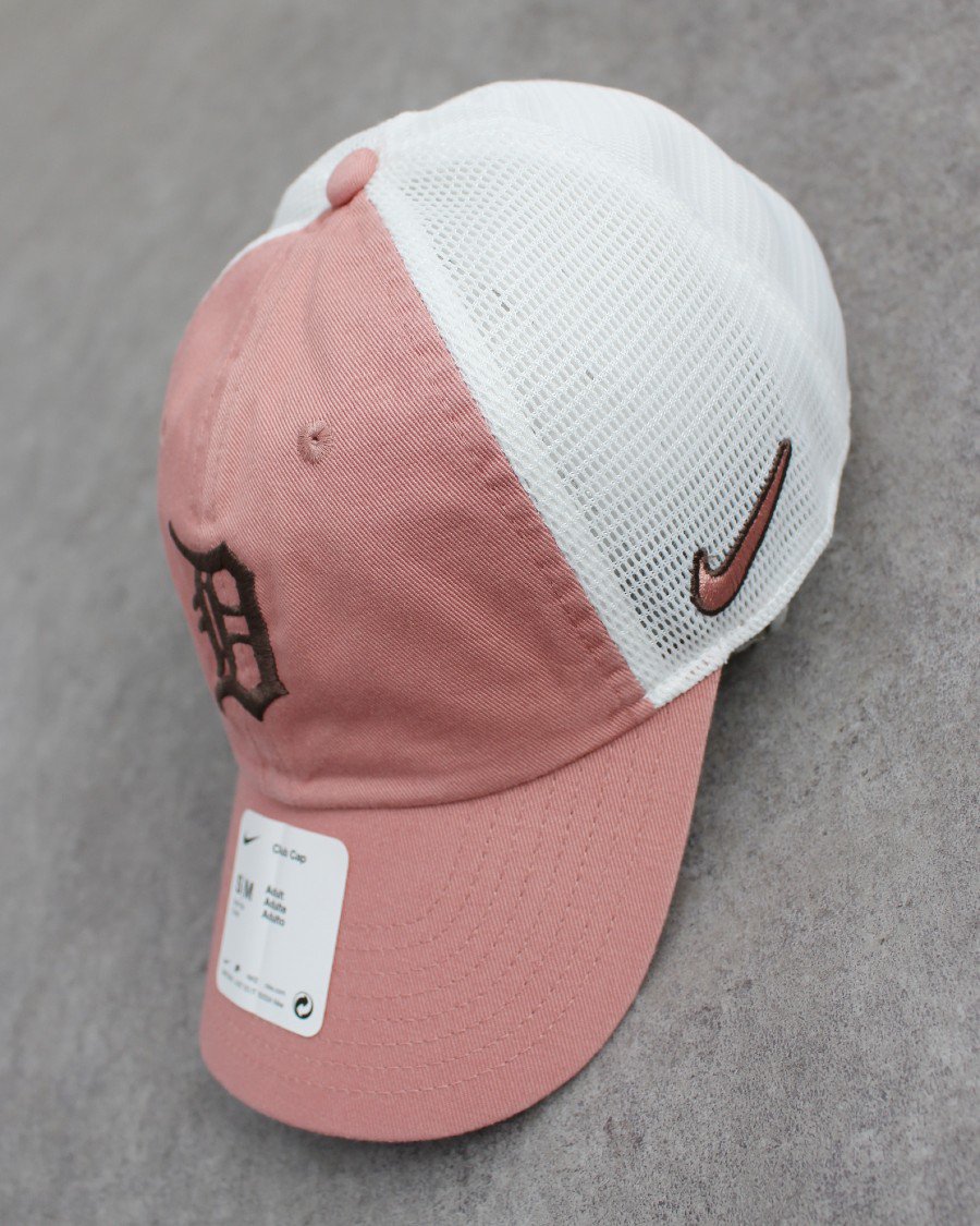 NIKE MLB Detroit Tigers Trucker Strapback Cap - Pink/White ナイキ デトロイトタイガース  メッシュキャップ ピンク