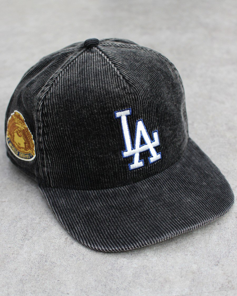 New Era MLB Los Angeles Dodgers The Golfer Corduroy Snapback Cap - Wash  Black 海外モデル ニューエラ ロサンゼル ドジャース キャップ