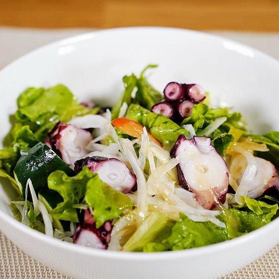 岩手県北三陸産 丸ごと真たこ1kg (2匹〜4匹) - うまさ直送！マルコシ商店