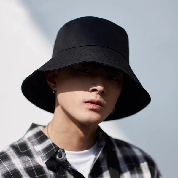 ロゴ入りリバーシブルバケットハット帽子 黒ブラックメンズレディース韓国ストリート
