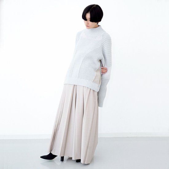 MOREクリアランス SALE】【SALE 40%→50%OFF】【送料無料】hatra