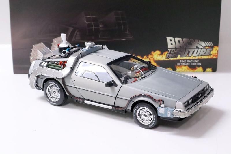 ミニカー 1/18スケール (Hot Wheels) バック・トゥ・ザ・フューチャー デロリアン ULTIMATE EDITION BLY44  DeLorean