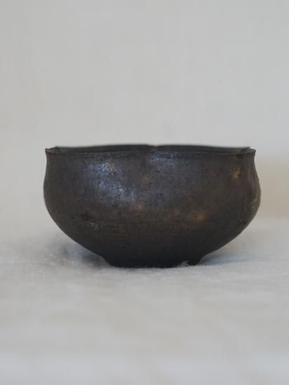 小林耶摩人 黒釉輪花小鉢 / 生活雑貨pedlar