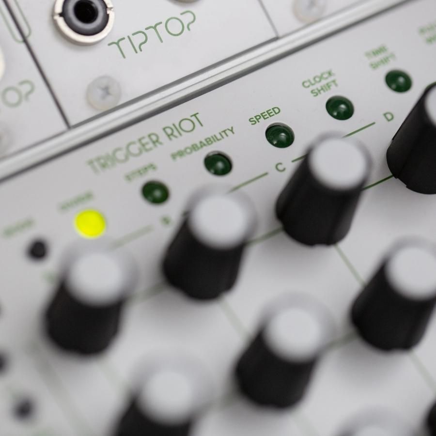 Tiptop Audio Trigger Riot（White Panel）| ユーロラック・モジュラー