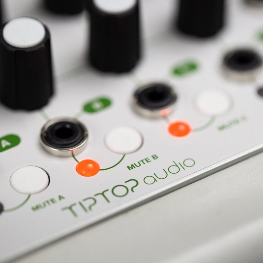 Tiptop Audio Trigger Riot（White Panel）| ユーロラック・モジュラーシンセ | Five G music  technology