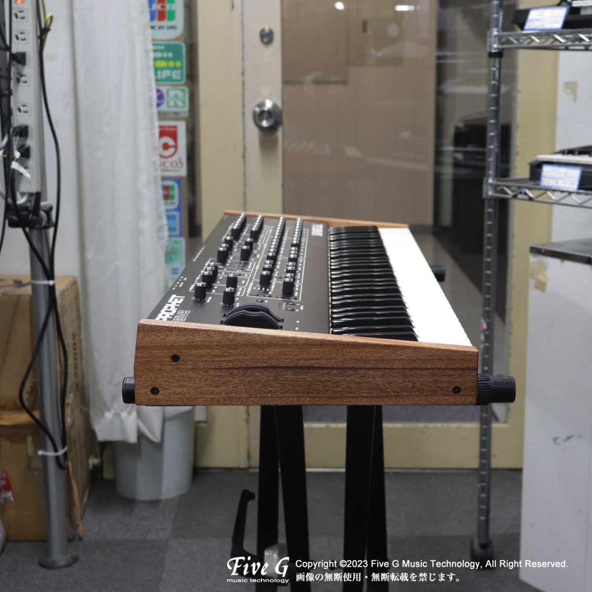 SEQUENTIAL Prophet Rev2 16voice【箱潰れ新品】| シンセサイザー リズムマシン Five G music  technology