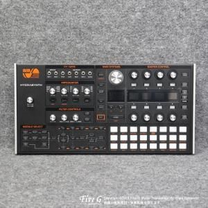 FUTURE RETRO REVOLUTION R2 ベースマシン TB-303