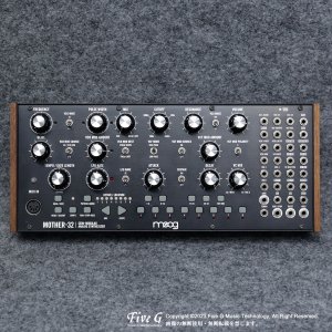 Moog | Mother-32【展示機特価 】<img class='new_mark_img2' src='https://img.shop-pro.jp/img/new/icons20.gif' style='border:none;display:inline;margin:0px;padding:0px;width:auto;' />