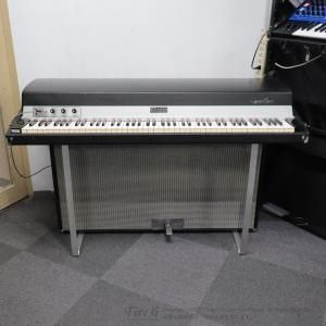 Rhodes | SuitCase MK1 88Keyš<img class='new_mark_img2' src='https://img.shop-pro.jp/img/new/icons7.gif' style='border:none;display:inline;margin:0px;padding:0px;width:auto;' />