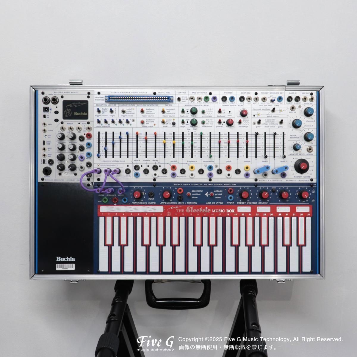 buchla easel commandモジュラーシンセサイザー 変換器付属 buchla easel commandモジュラーシンセサイザー 変換器付属