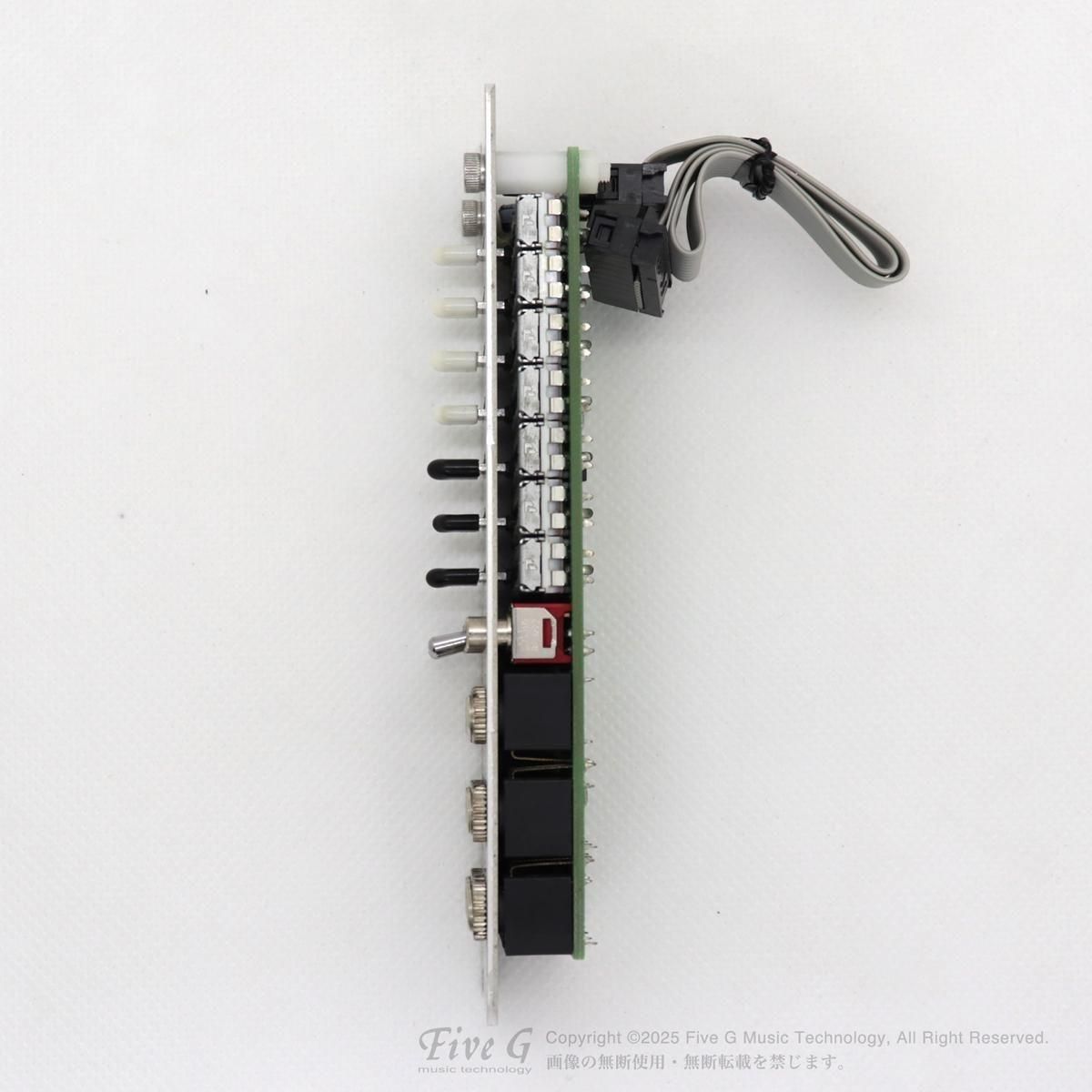 Hikari Instruments Atten/Mixer モジュラーシンセ Hikari Instruments Atten/Mixer— Clockface Modular