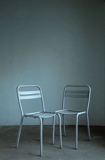 Metal chair  164782974 