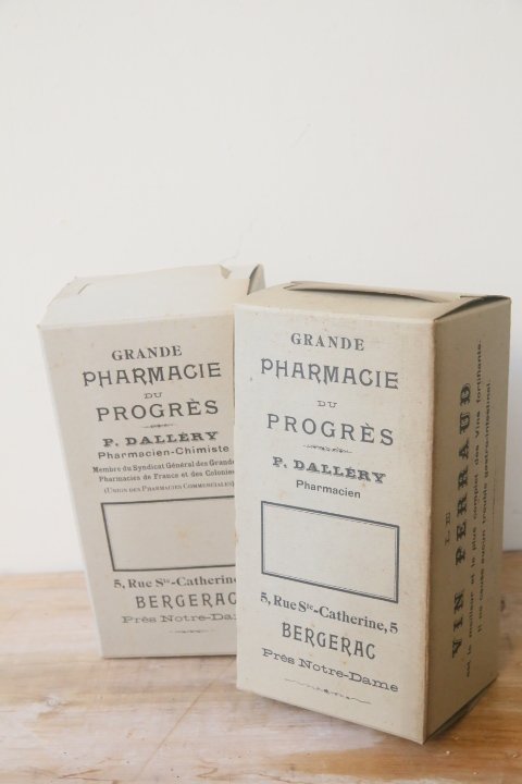 Pharmacy Boxes L 172297208