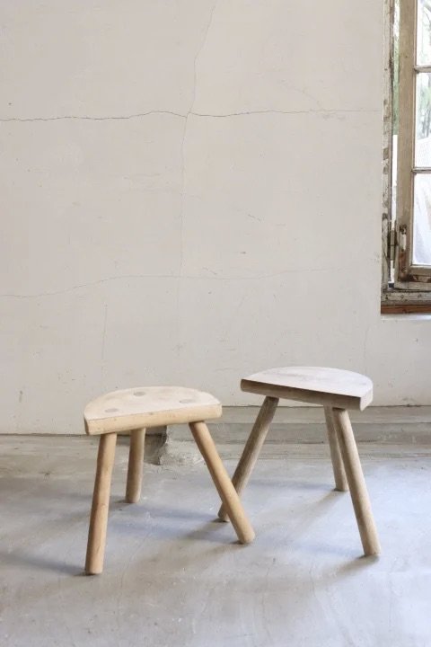 Antique stool 173066975