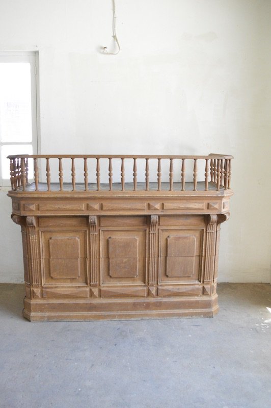 Antiques counter 176437669