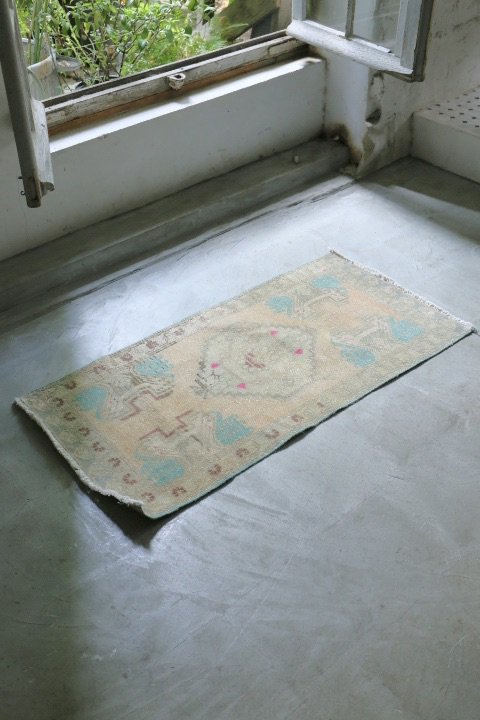 Turkish rug 177302152