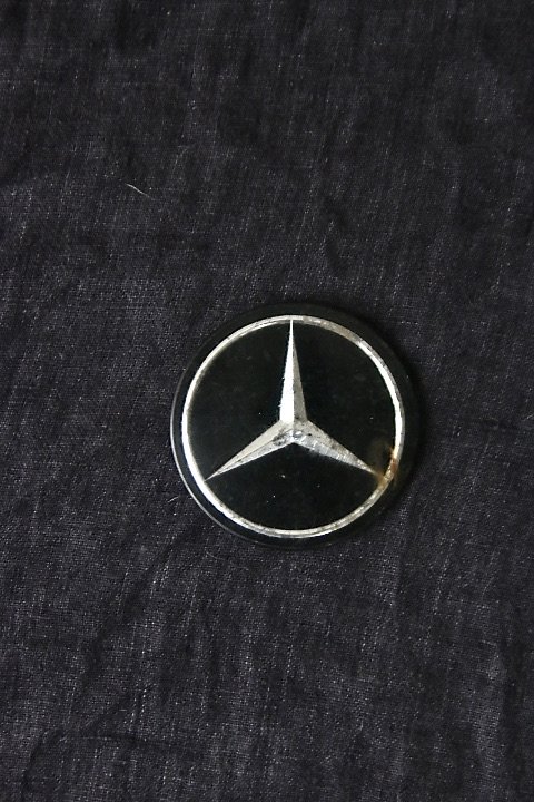 EMBLEM Mercedes-Benz 177382855