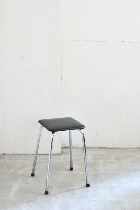 Stool 179664367