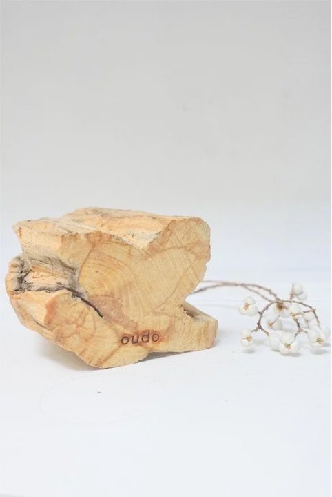 Palo Santo Log / oudo	181262141