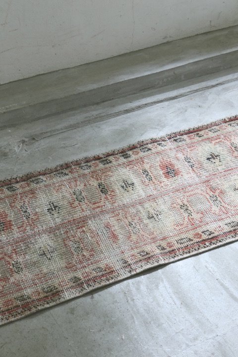 Turkish rug L 181753960