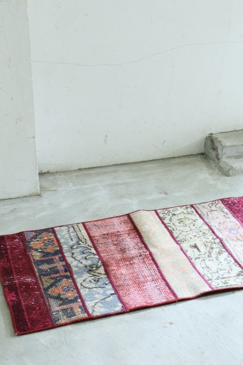 Turkish rug 182075854