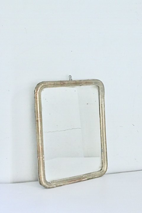 mirror 182396277